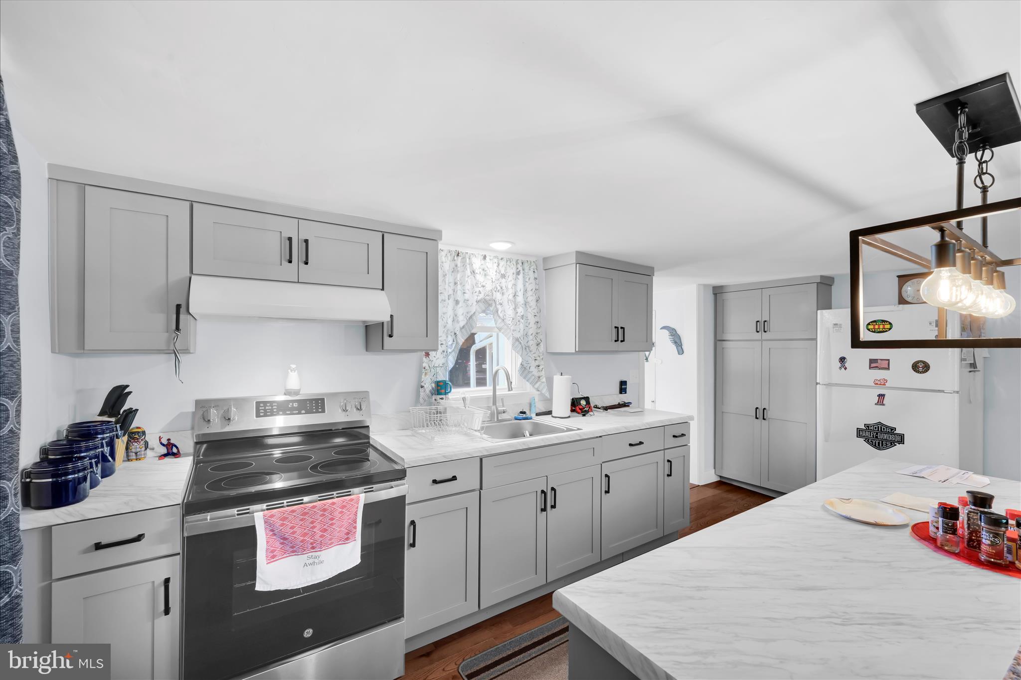 910 East Evergreen Road Lebanon, PA 17042 - Photo 9 of 25 Kitchen