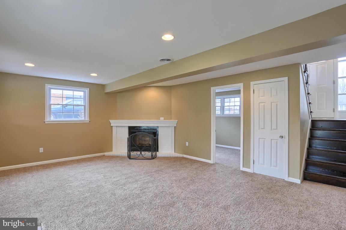 1121 Devonshire Road Lancaster, PA 17601 - Photo 14 of 22 Gallery Image 14