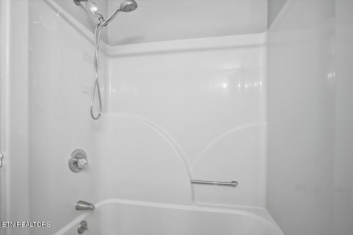 239 Bello Road Tazewell, TN 37879 - Photo 27 of 39 32-239_Bello_Rd_030