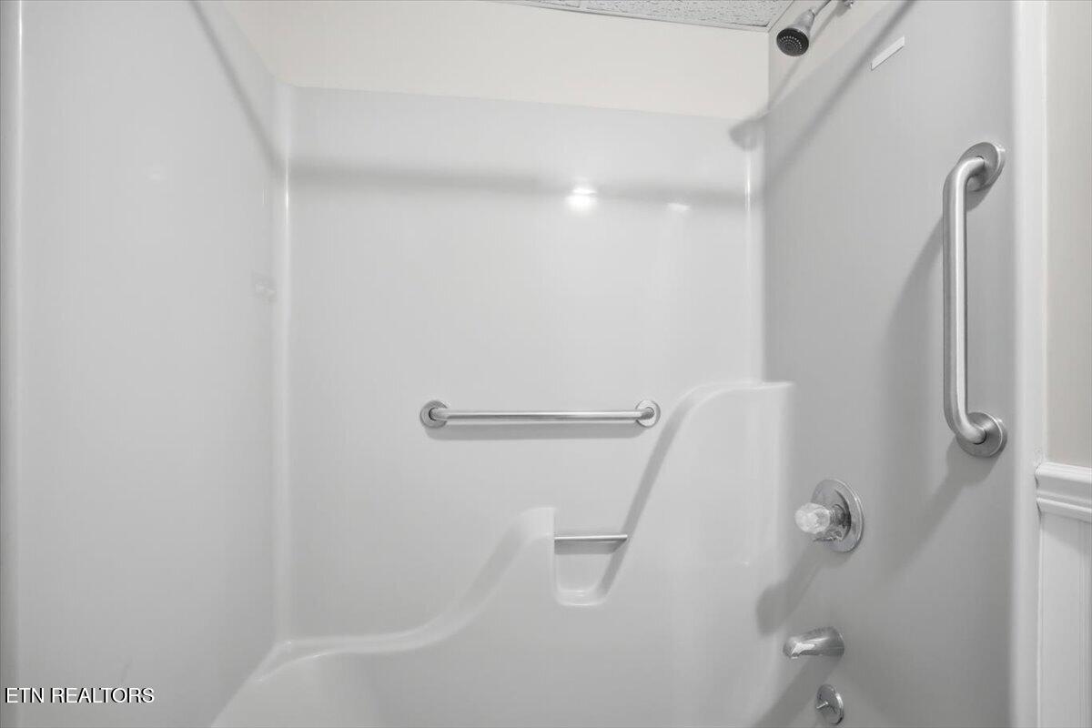 239 Bello Road Tazewell, TN 37879 - Photo 37 of 39 30-239_Bello_Rd_028