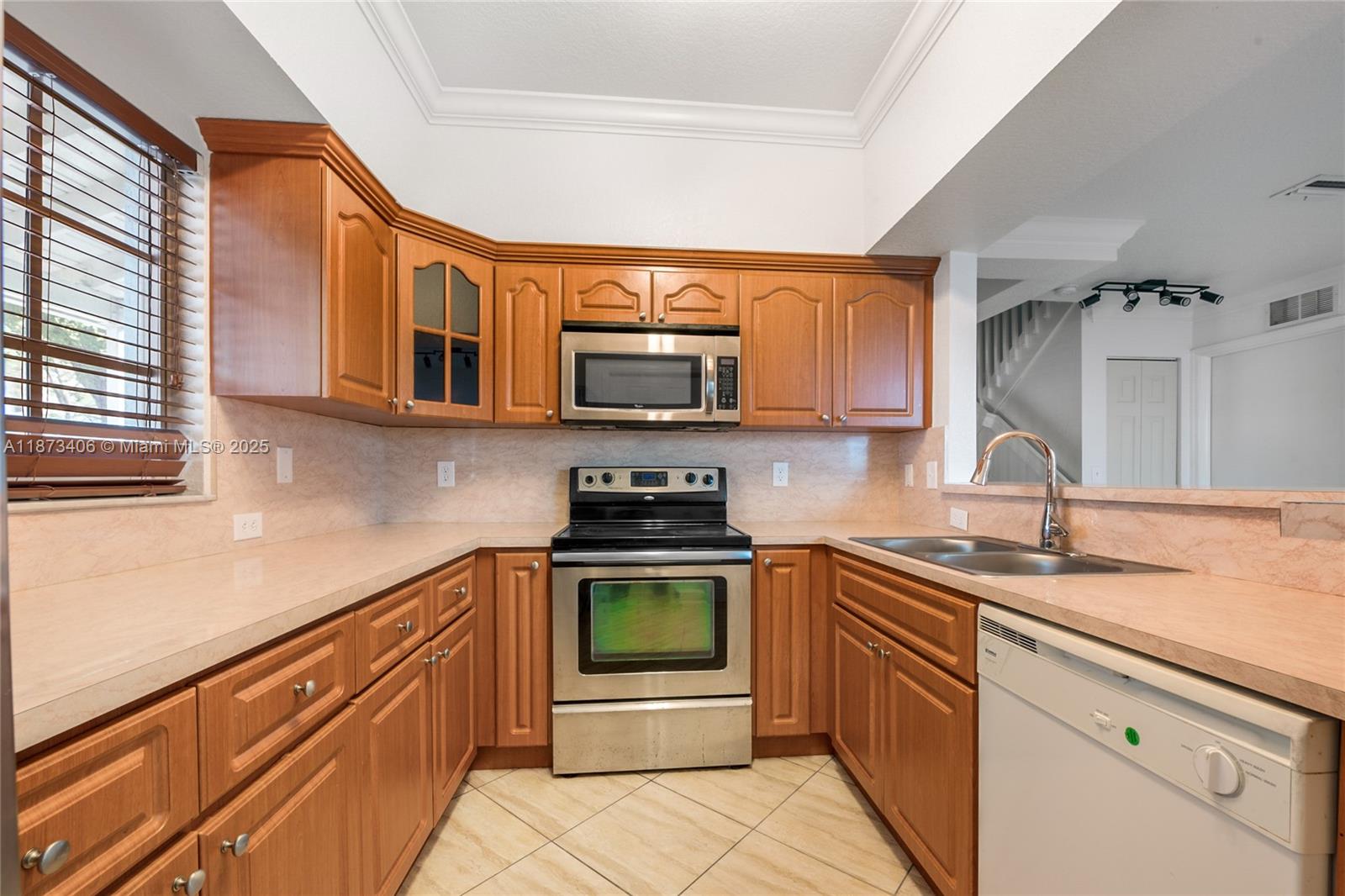 410 Northwest 20th Street, Unit 5 Miami, FL 33136 - Photo 2 of 15