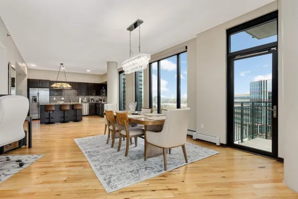 $4,395 | 1240 South 2nd Street, Unit 701, Minneapolis, MN 55415