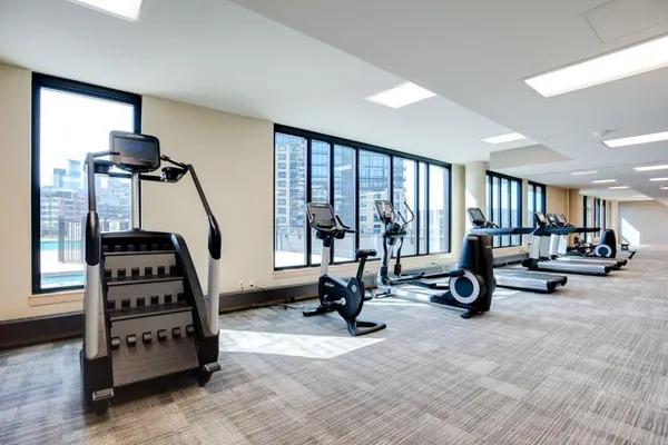 $4,395 | 1240 South 2nd Street, Unit 701, Minneapolis, MN 55415