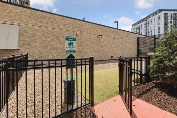 $4,395 | 1240 South 2nd Street, Unit 701, Minneapolis, MN 55415