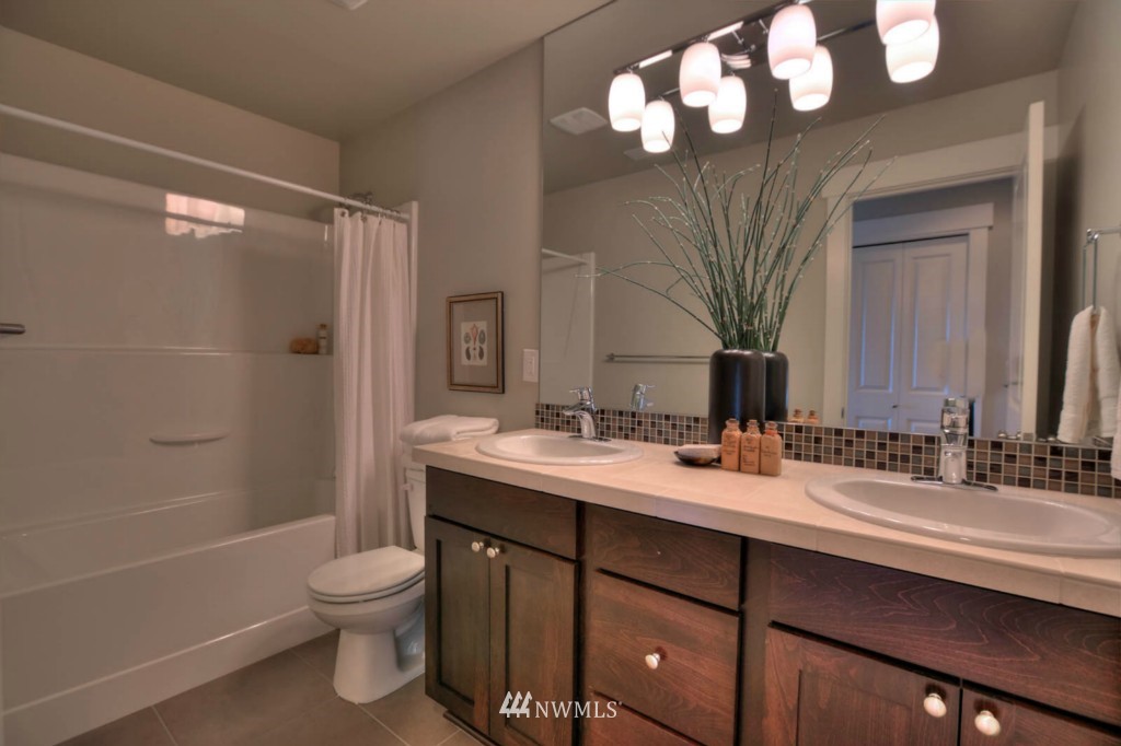 605 Field Place Northeast Renton, WA 98059 - Photo 23 of 23