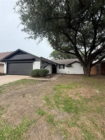 $2,400 | 1919 East Crosby Road, Carrollton, TX 75006