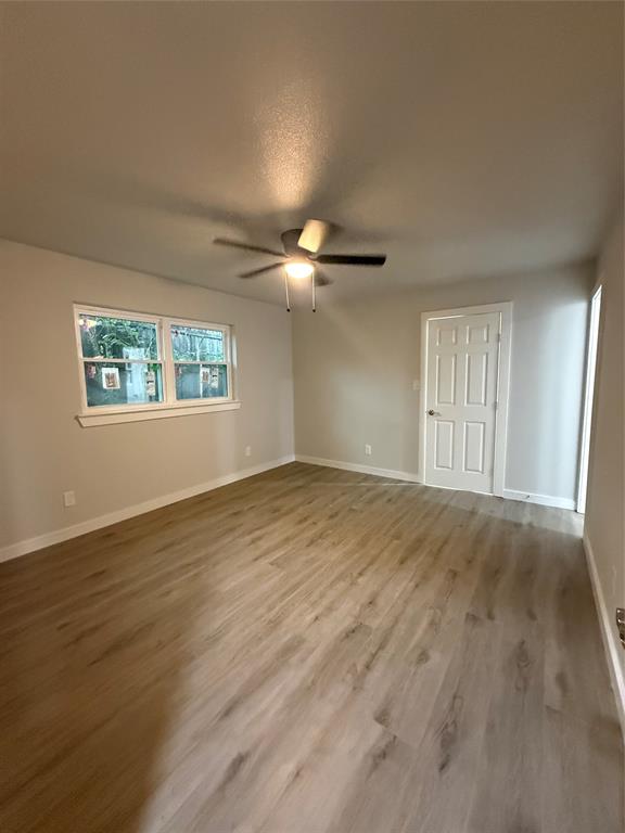 1919 East Crosby Road Carrollton, TX 75006 - Photo 7 of 12