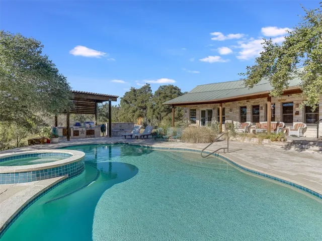 $1,850,000 | 1178 Hidden Creek Drive, Dripping Springs, TX 78620
