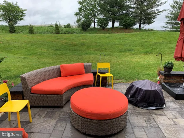 $3,200 | 202 Oaktree Court, Warminster, PA 18974