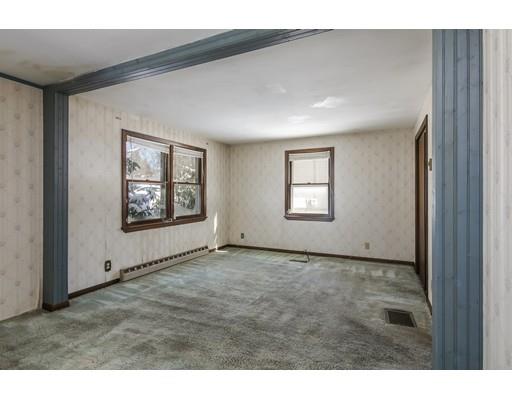 118 Undine Circle Springfield, MA 01109 - Photo 8 of 21