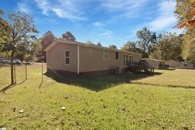 $99,000 | 134 Walnut Street, Calhoun Falls, SC 29628