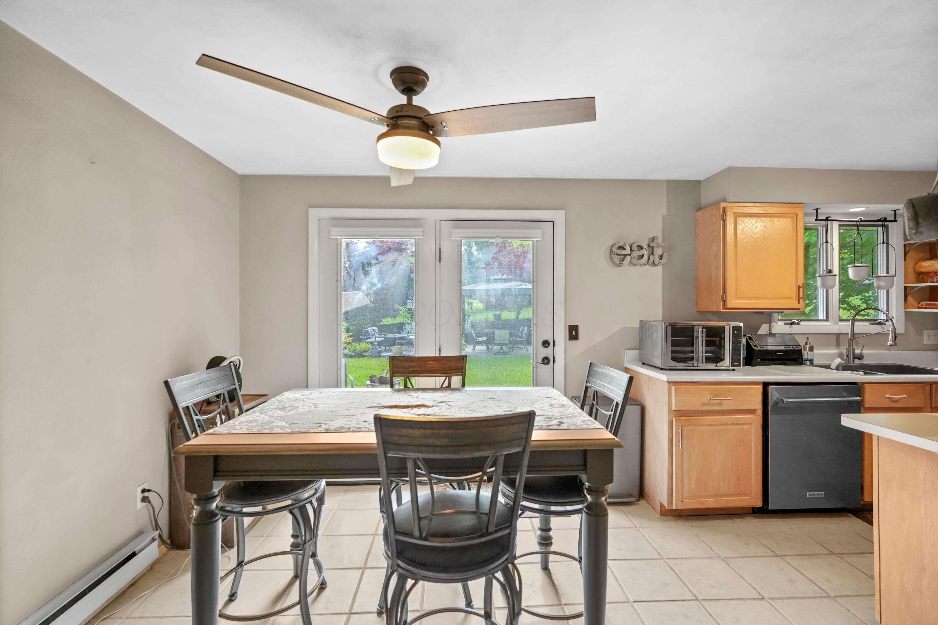 155 Chambers Road Mansfield, OH 44906 - Photo 8 of 37 7
