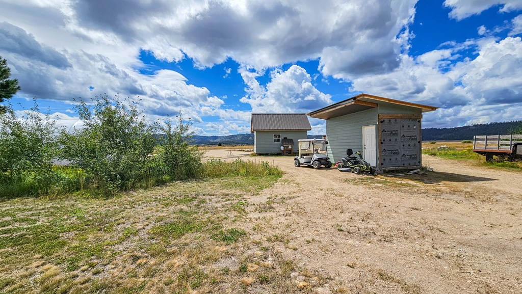 101 Sixty Lane Cascade, ID 83611 - Photo 7 of 52