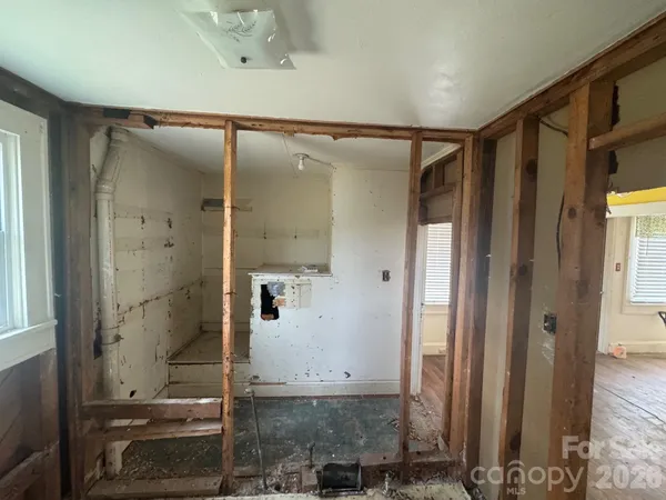 $160,000 | 3325 Statesville Boulevard, Salisbury, NC 28147