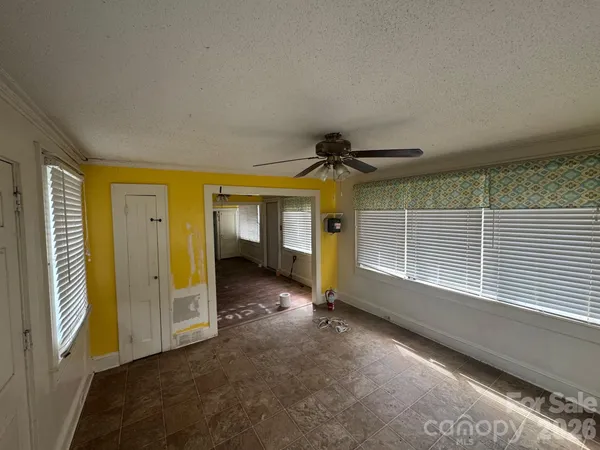 $160,000 | 3325 Statesville Boulevard, Salisbury, NC 28147