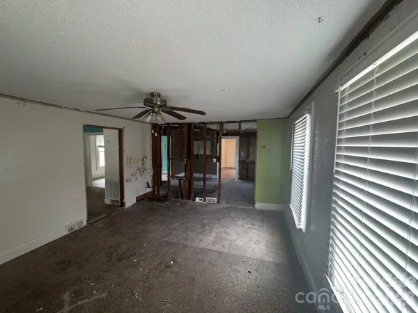 $160,000 | 3325 Statesville Boulevard, Salisbury, NC 28147