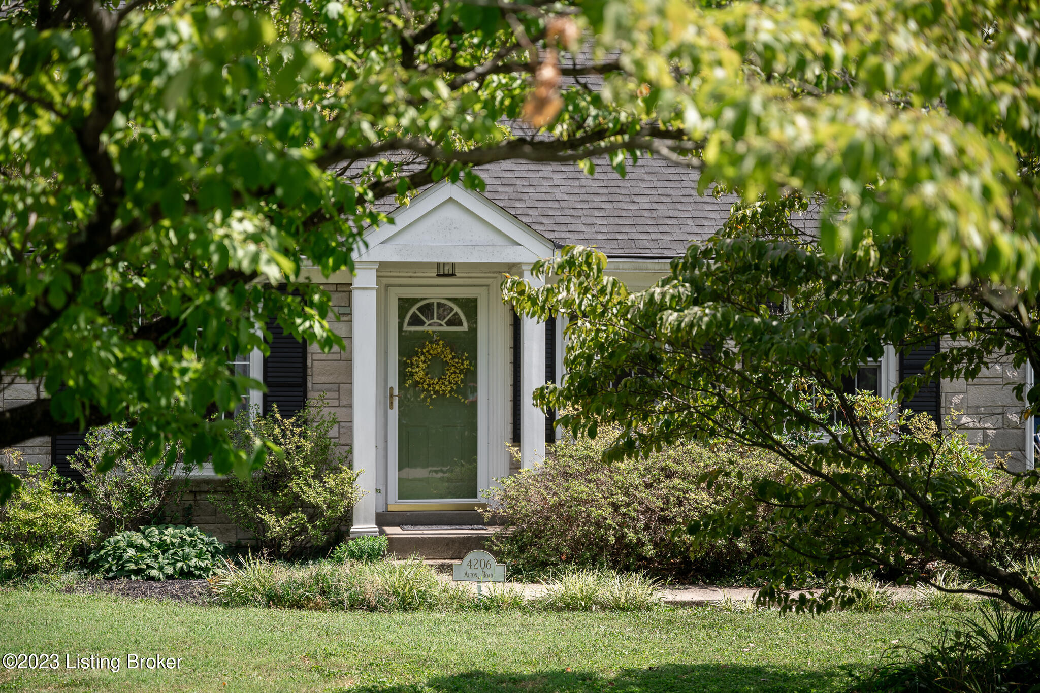 4206 Alton Road Louisville, KY 40207 - Photo 4 of 34 4206 Alton Rd-4