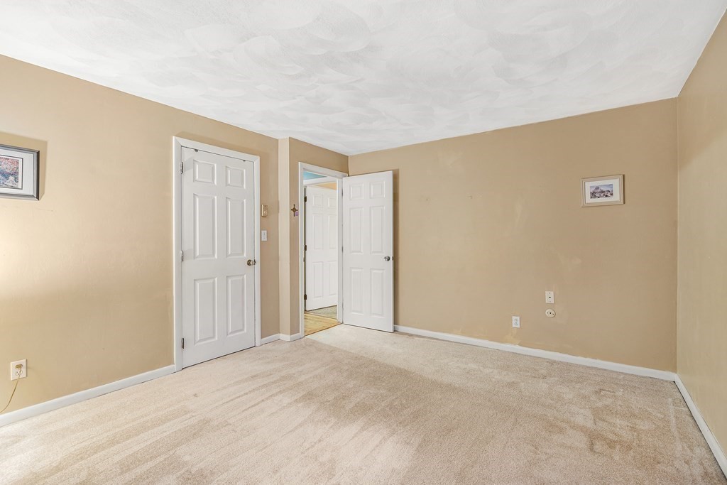 151 Westview Road Lowell, MA 01851 - Photo 22 of 42 Gallery Image 22