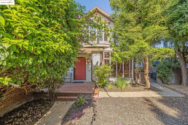$709,000 | 2749 East 17th Street, Oakland, CA 94601