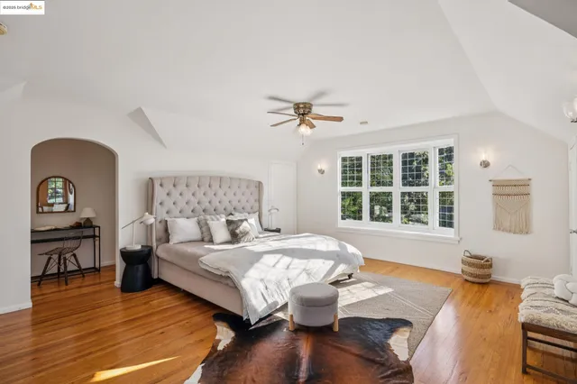 $709,000 | 2749 East 17th Street, Oakland, CA 94601