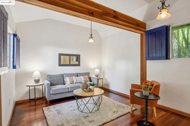 $709,000 | 2749 East 17th Street, Oakland, CA 94601