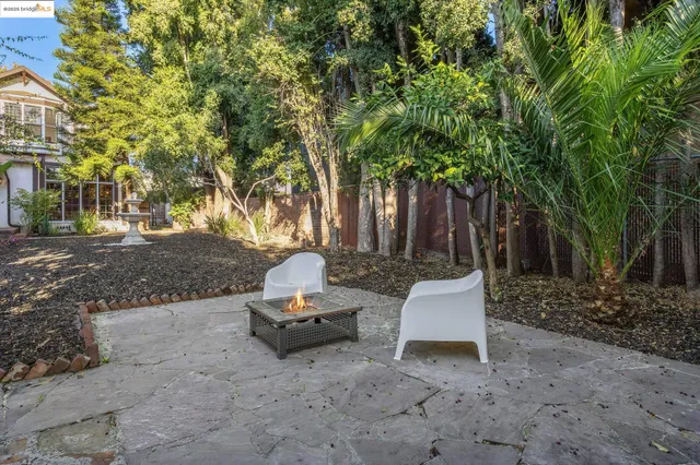 $709,000 | 2749 East 17th Street, Oakland, CA 94601