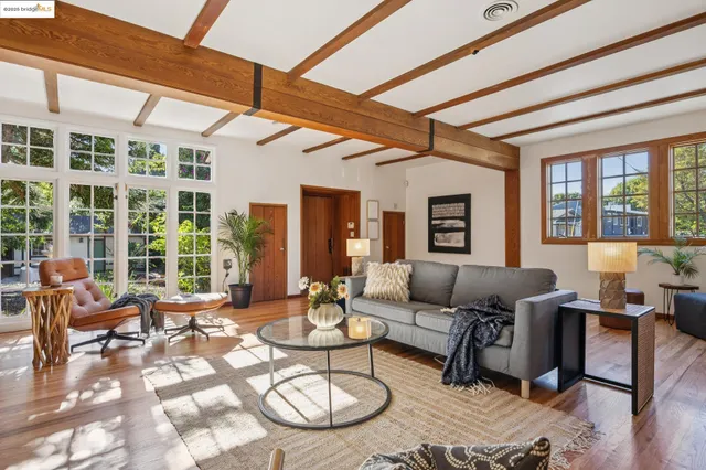 $709,000 | 2749 East 17th Street, Oakland, CA 94601