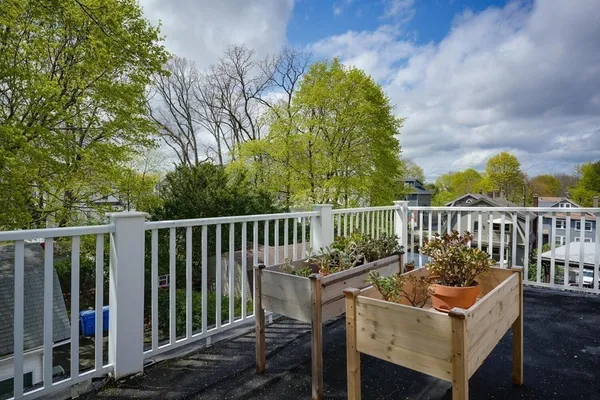 $825,000 | 52 Burnham Street, Unit 3, Belmont, MA 02478