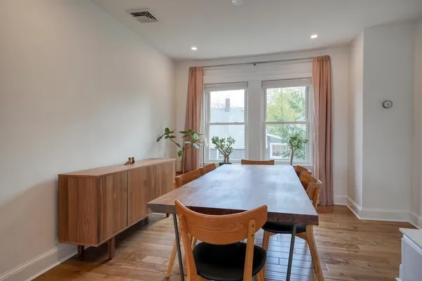 $825,000 | 52 Burnham Street, Unit 3, Belmont, MA 02478