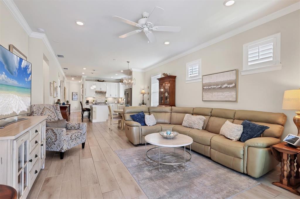 6918 Hanover Court Lakewood Ranch, FL 34202 - Photo 15 of 78