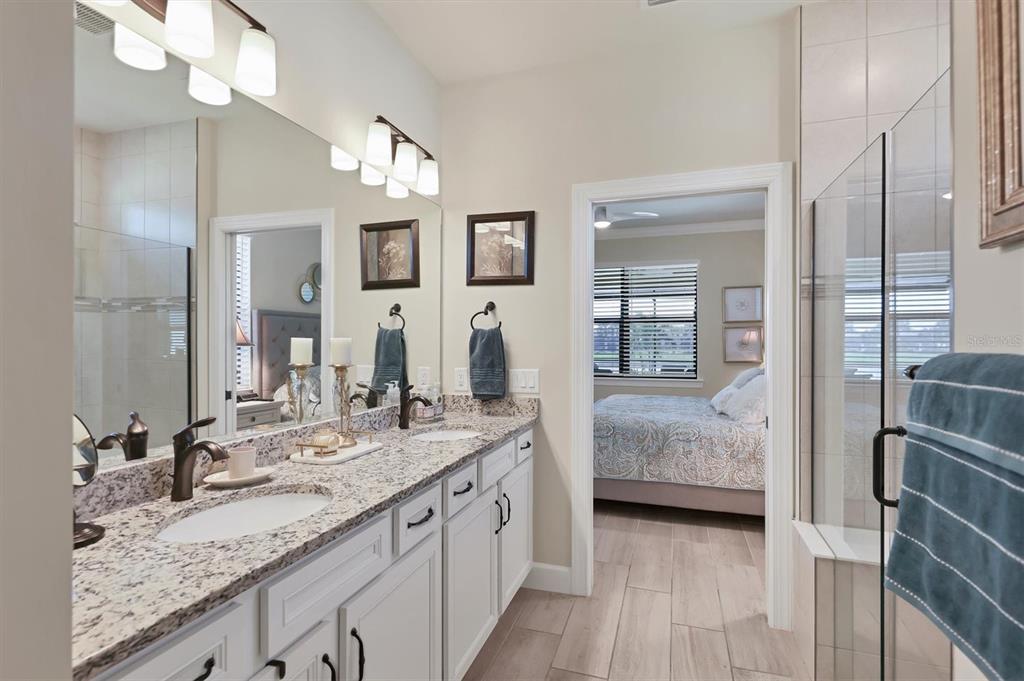 6918 Hanover Court Lakewood Ranch, FL 34202 - Photo 22 of 78