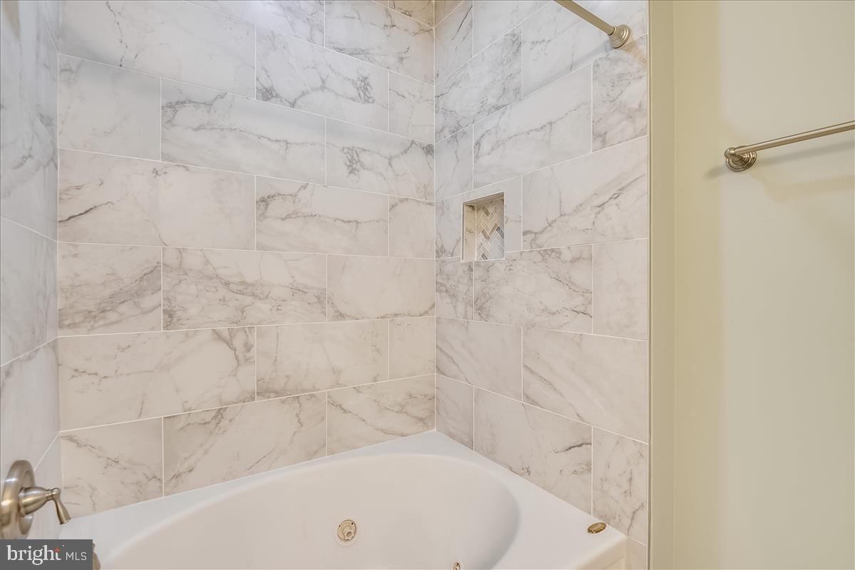 2931 Deer Hollow Way, Unit 102 Fairfax, VA 22031 - Photo 26 of 86