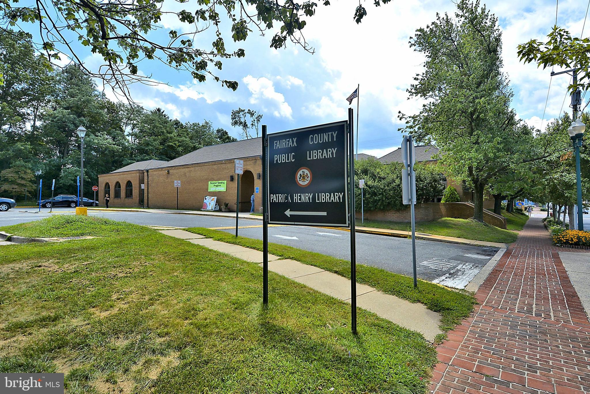 2931 Deer Hollow Way, Unit 102 Fairfax, VA 22031 - Photo 33 of 86 a view of a house with a backyard