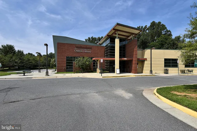 $2,250 | 2931 Deer Hollow Way, Unit 102, Fairfax, VA 22031