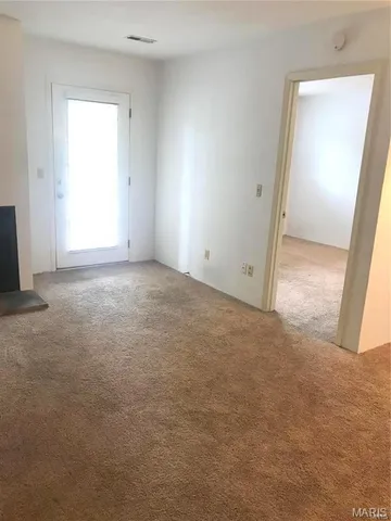 $850 | 69 Peachtree Lane, Fairview Heights, IL 62208