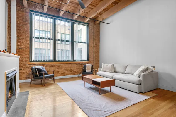 $3,250 | 1727 South Indiana Avenue, Unit 320, Chicago, IL 60616