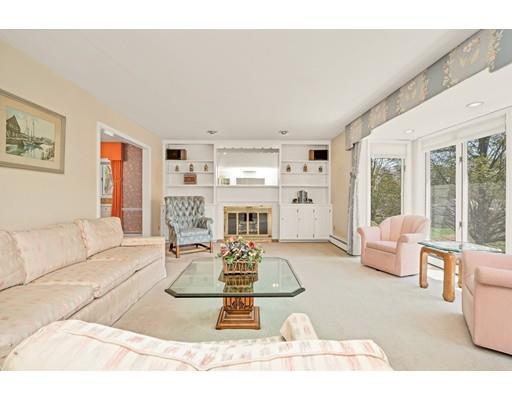33 Lockeland Road Winchester, MA 01890 - Photo 2 of 28 a living room with furniture and a large window