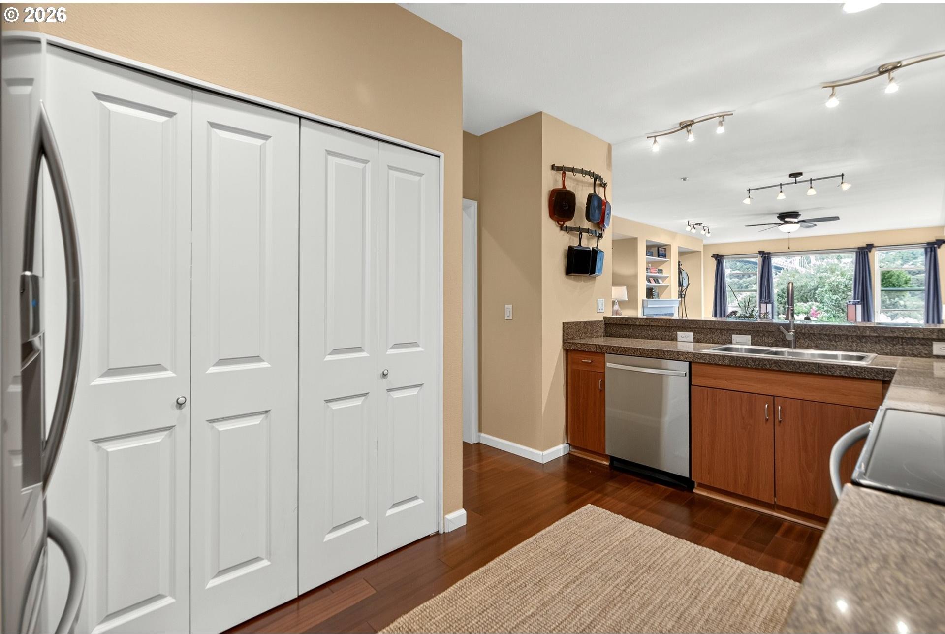 8712 North Decatur Street, Unit 303 Portland, OR 97203 - Photo 16 of 45 Gallery Image 16