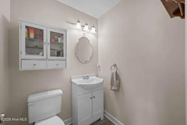 $590,000 | 33 Neuse Winds Drive, Oriental, NC 28571