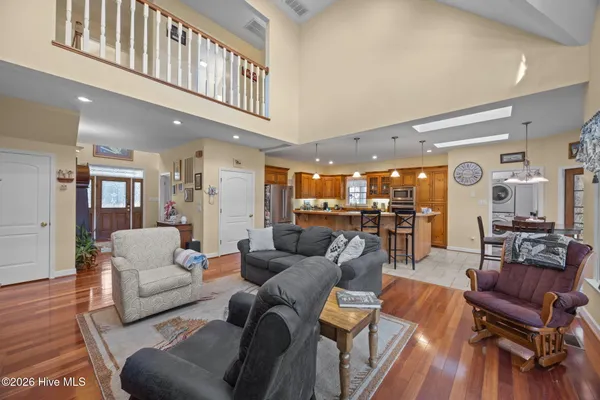 $590,000 | 33 Neuse Winds Drive, Oriental, NC 28571