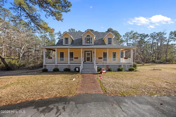$590,000 | 33 Neuse Winds Drive, Oriental, NC 28571