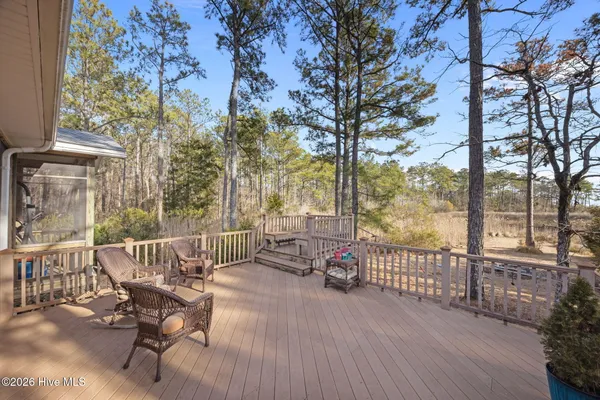 $590,000 | 33 Neuse Winds Drive, Oriental, NC 28571