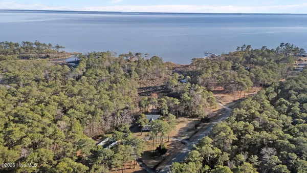 $590,000 | 33 Neuse Winds Drive, Oriental, NC 28571