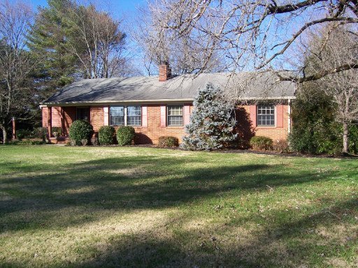 872 West Hunt Road Alcoa, TN 37701 - Photo 1 of 1 Primary Photo