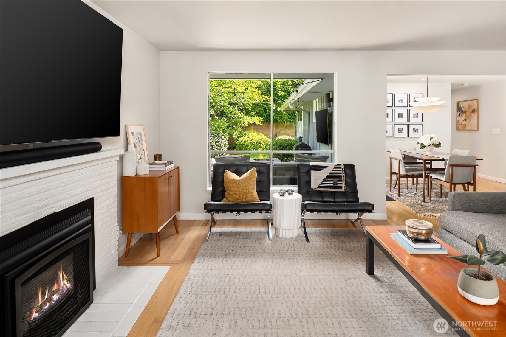 717 West Cremona Street Seattle, WA 98119 - Photo 5 of 30