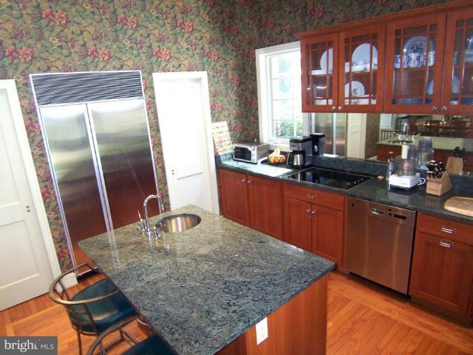 2048 Mt Horeb Road Street, MD 21154 - Photo 8 of 26 Island Breakfast Bar and Double Pantry
