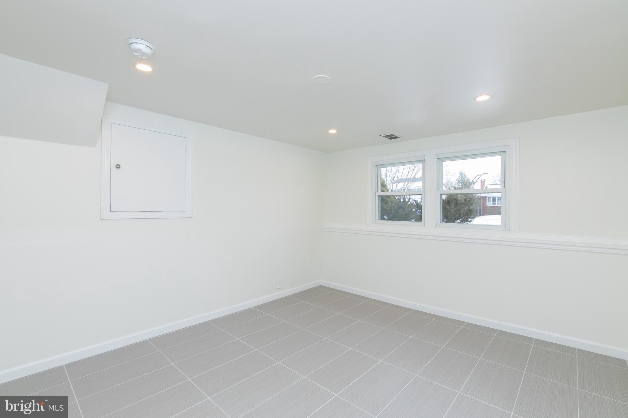 218 North Brookfield Road Cherry Hill, NJ 08034 - Photo 10 of 35 Gallery Image 10