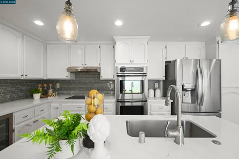 $1,199,000 | 411 Oneida Court, Danville, CA 94526