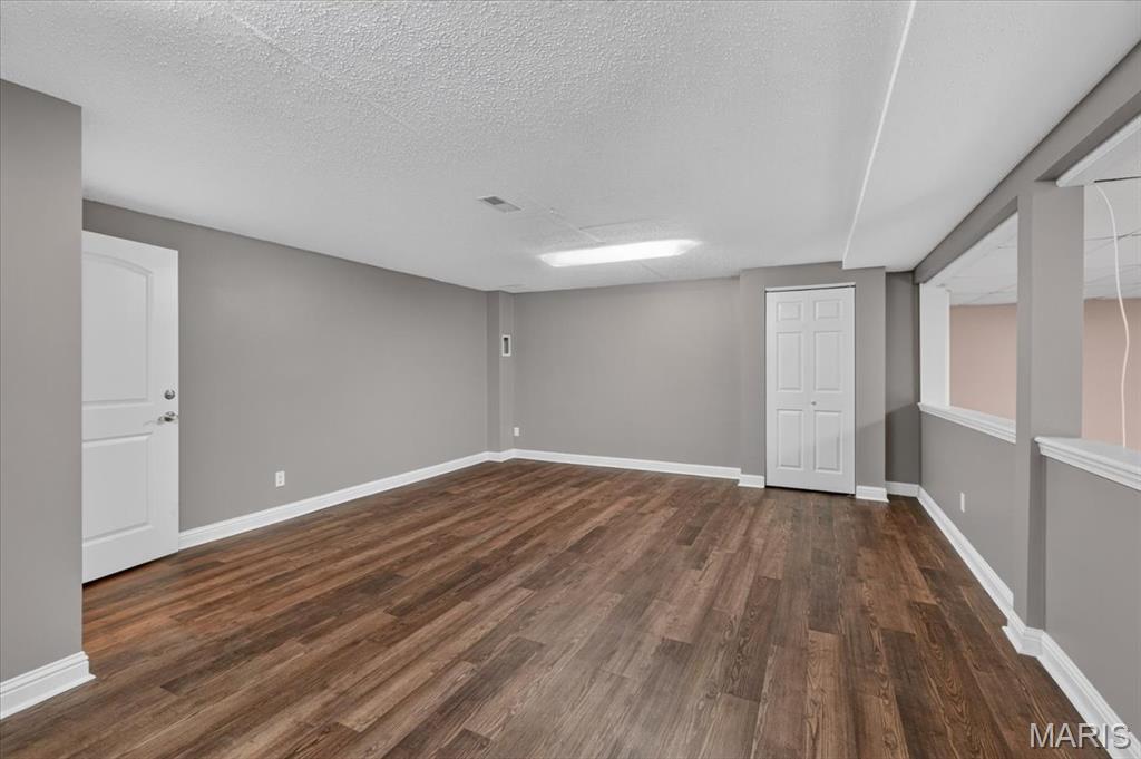 1549 Paradise Valley Drive High Ridge, MO 63049 - Photo 27 of 37