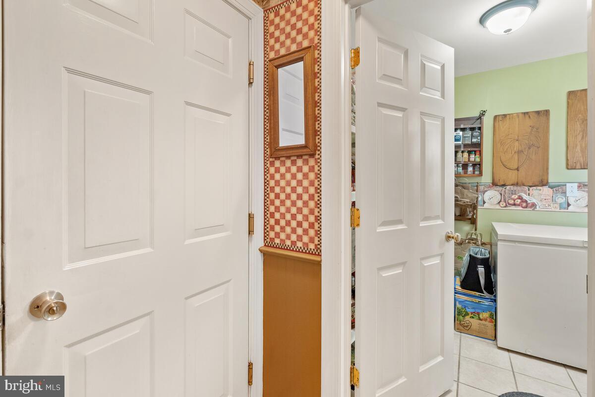 7075 Jasper Drive Middletown, MD 21769 - Photo 15 of 52 Pantry